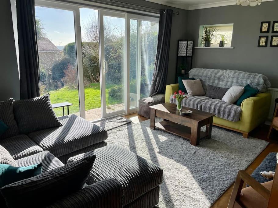 Stunning Charmouth Property With Bay Views! Экстерьер фото