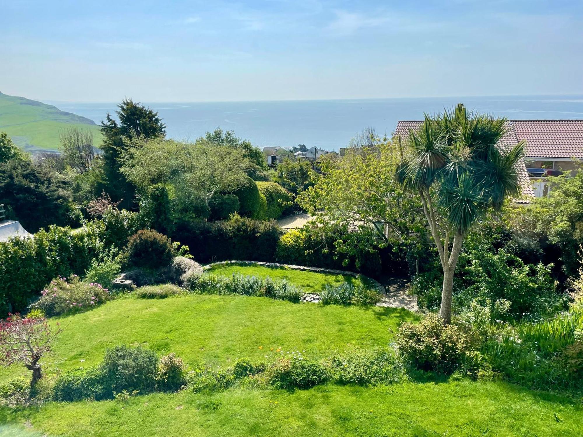 Stunning Charmouth Property With Bay Views! Экстерьер фото